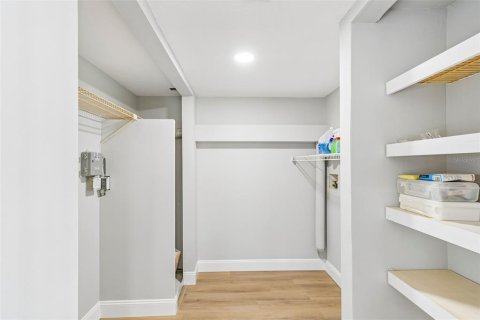 Купить кондоминиум в Палм-Харбор, Флорида 3 комнаты, 173.73м2, № 2147542 - фото 5