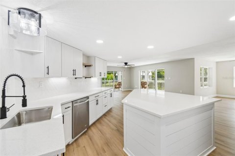 Купить кондоминиум в Палм-Харбор, Флорида 3 комнаты, 173.73м2, № 2147542 - фото 4