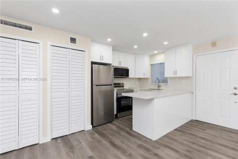 Condo à Miami, Floride, 1 chambre  № 2042836