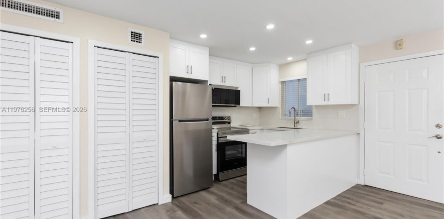 Condo à Miami, Floride, 1 chambre  № 2042836