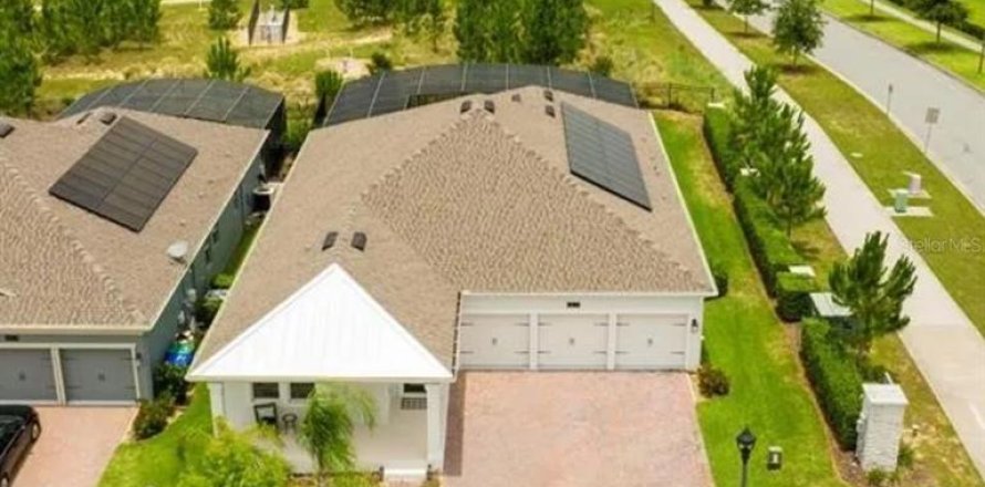 House in Winter Garden, Florida 4 bedrooms, 247.31 sq.m. № 1736764