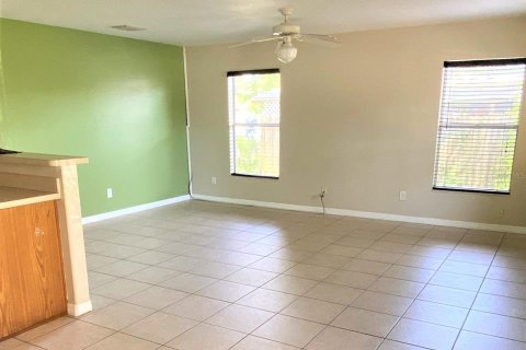 Villa ou maison à louer à Tampa, Floride: 3 chambres, 123.37 m2 № 1894016 - photo 3