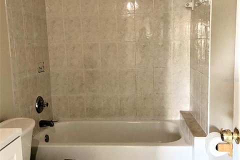 Villa ou maison à louer à Tampa, Floride: 3 chambres, 123.37 m2 № 1894016 - photo 9