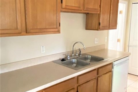 Villa ou maison à louer à Tampa, Floride: 3 chambres, 123.37 m2 № 1894016 - photo 6