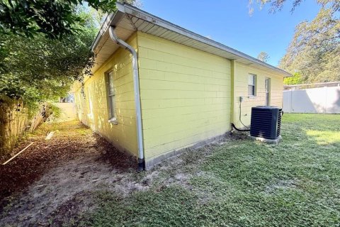 Villa ou maison à louer à Tampa, Floride: 3 chambres, 123.37 m2 № 1894016 - photo 28