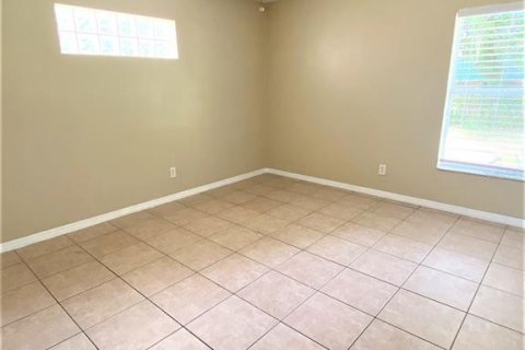 Villa ou maison à louer à Tampa, Floride: 3 chambres, 123.37 m2 № 1894016 - photo 12