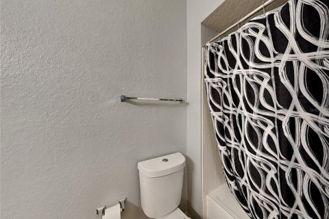 Copropriété à vendre à Orlando, Floride: 3 chambres, 123.84 m2 № 2111144 - photo 10