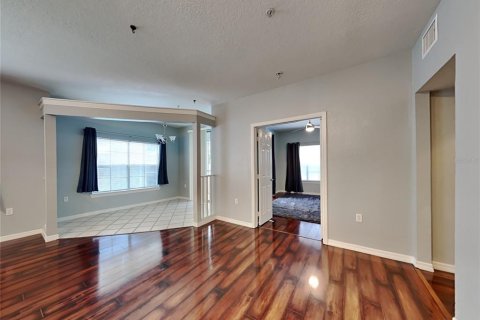 Copropriété à vendre à Orlando, Floride: 3 chambres, 123.84 m2 № 2111144 - photo 2