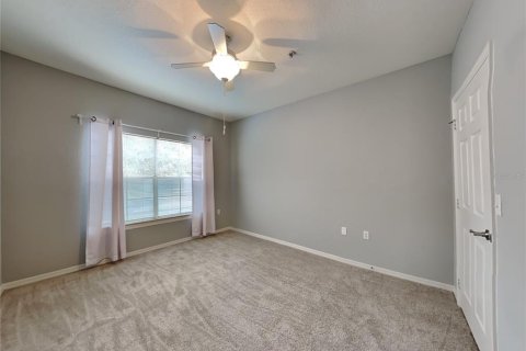 Copropriété à vendre à Orlando, Floride: 3 chambres, 123.84 m2 № 2111144 - photo 14
