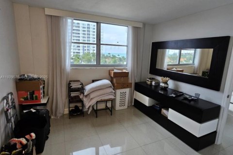 Снять в аренду кондоминиум в Серфсайд, Флорида 2 спальни, 95.13м2, № 1991735 - фото 19