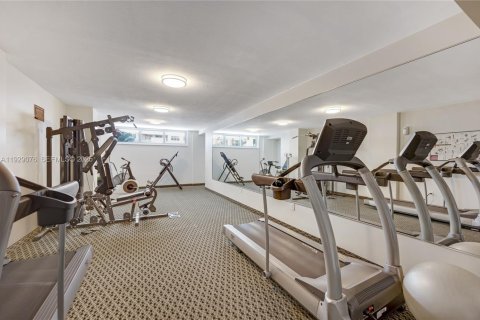 Снять в аренду кондоминиум в Серфсайд, Флорида 2 спальни, 95.13м2, № 1991735 - фото 29