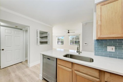 Copropriété à vendre à Sarasota, Floride: 1 chambre, 76.37 m2 № 1781230 - photo 11