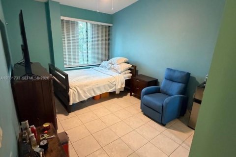 Touwnhouse à louer à North Miami Beach, Floride: 3 chambres, 147.71 m2 № 2170272 - photo 20