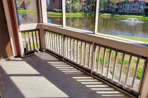 Condo in Saint Petersburg, Florida, 1 bedroom  № 1915411 - photo 27