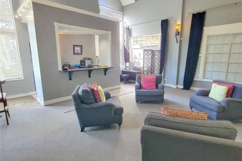 Condo in Saint Petersburg, Florida, 1 bedroom  № 1915411 - photo 7