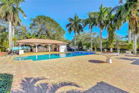 House in Homestead, Florida 3 bedrooms, 252.23 sq.m. № 1860978 - photo 27