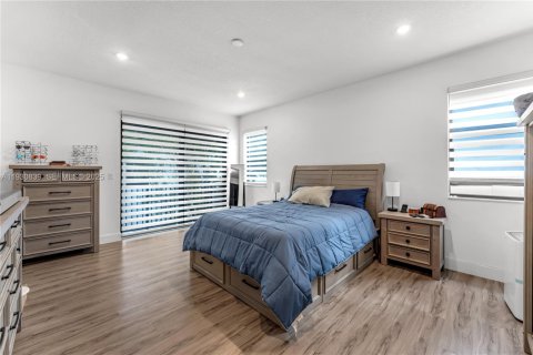 Купить виллу или дом в Хайалиа, Флорида 3 спальни, 212.84м2, № 1989326 - фото 11