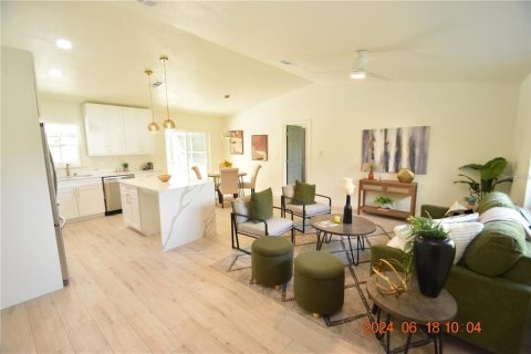 House in Spring Hill, Florida 3 bedrooms, 138.24 sq.m. № 1854063 - photo 23