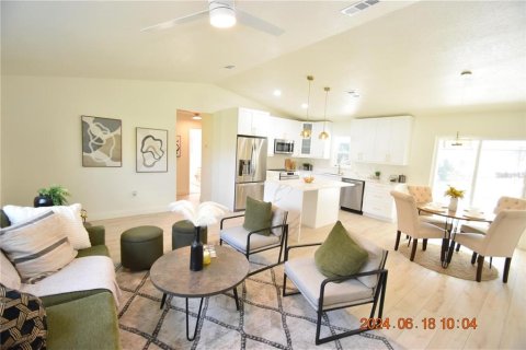 House in Spring Hill, Florida 3 bedrooms, 138.24 sq.m. № 1854063 - photo 22