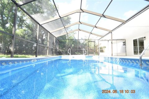 House in Spring Hill, Florida 3 bedrooms, 138.24 sq.m. № 1854063 - photo 9