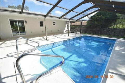 House in Spring Hill, Florida 3 bedrooms, 138.24 sq.m. № 1854063 - photo 8