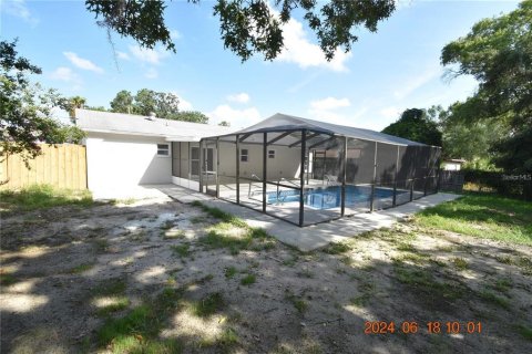 House in Spring Hill, Florida 3 bedrooms, 138.24 sq.m. № 1854063 - photo 14