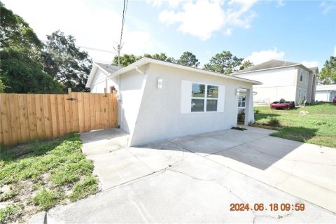 House in Spring Hill, Florida 3 bedrooms, 138.24 sq.m. № 1854063 - photo 17