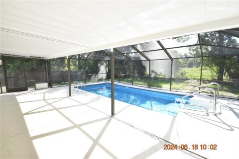 House in Spring Hill, Florida 3 bedrooms, 138.24 sq.m. № 1854063 - photo 6