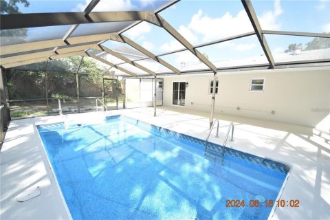 House in Spring Hill, Florida 3 bedrooms, 138.24 sq.m. № 1854063 - photo 2