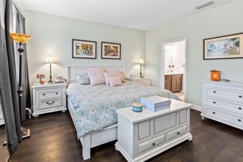 Townhouse in Tampa, Florida 3 bedrooms, 178.37 sq.m. № 2237002 - photo 21