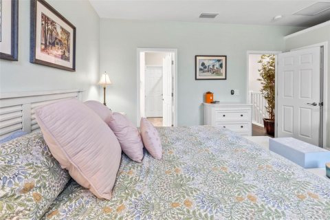 Townhouse in Tampa, Florida 3 bedrooms, 178.37 sq.m. № 2237002 - photo 24