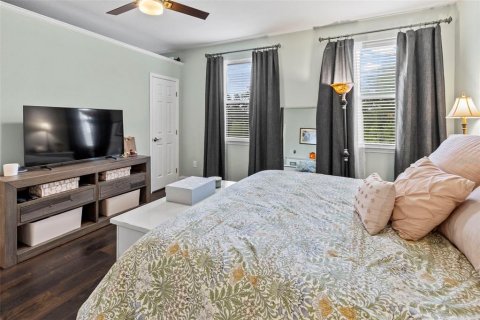 Townhouse in Tampa, Florida 3 bedrooms, 178.37 sq.m. № 2237002 - photo 23
