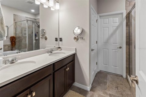 Townhouse in Tampa, Florida 3 bedrooms, 178.37 sq.m. № 2237002 - photo 25