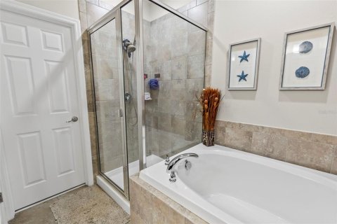 Townhouse in Tampa, Florida 3 bedrooms, 178.37 sq.m. № 2237002 - photo 26