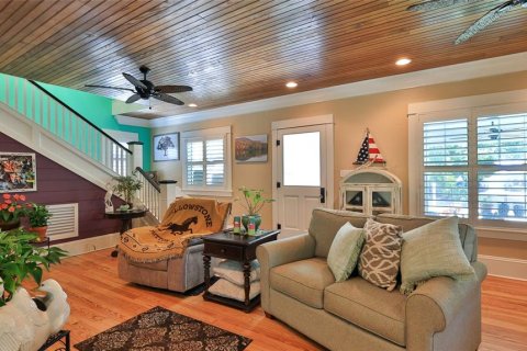 Villa ou maison à vendre à New Smyrna Beach, Floride: 3 chambres, 267.56 m2 № 1750541 - photo 15