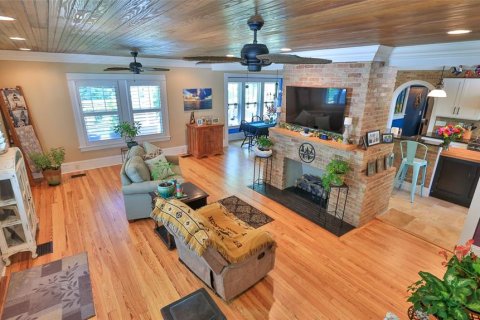 Villa ou maison à vendre à New Smyrna Beach, Floride: 3 chambres, 267.56 m2 № 1750541 - photo 8