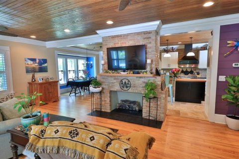 Villa ou maison à vendre à New Smyrna Beach, Floride: 3 chambres, 267.56 m2 № 1750541 - photo 12