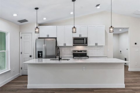 Villa ou maison à louer à Ocala, Floride: 3 chambres, 167.22 m2 № 2345154 - photo 11