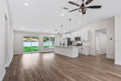 Villa ou maison à louer à Ocala, Floride: 3 chambres, 167.22 m2 № 2345154 - photo 8