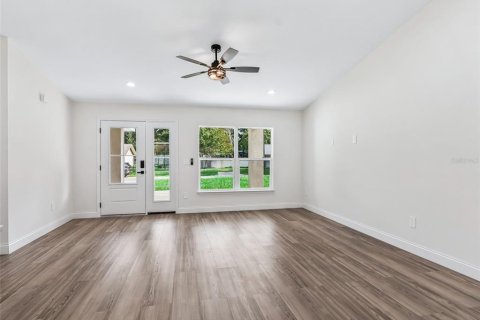 Villa ou maison à louer à Ocala, Floride: 3 chambres, 167.22 m2 № 2345154 - photo 7