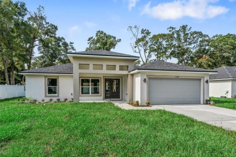 Villa ou maison à louer à Ocala, Floride: 3 chambres, 167.22 m2 № 2345154 - photo 4