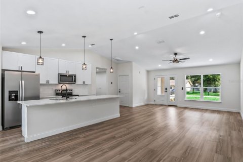 Villa ou maison à louer à Ocala, Floride: 3 chambres, 167.22 m2 № 2345154 - photo 12