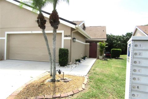 Casa en alquiler en Sarasota, Florida, 3 dormitorios, 125.05 m2 № 1650754 - foto 2