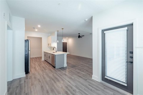 Apartamento en alquiler en Sarasota, Florida, 1 dormitorio, 93.37 m2 № 1551759 - foto 15