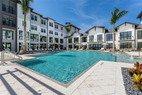 Apartamento en alquiler en Sarasota, Florida, 1 dormitorio, 93.37 m2 № 1551759 - foto 1