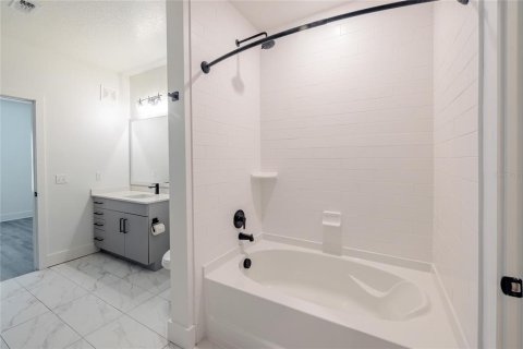 Apartamento en alquiler en Sarasota, Florida, 1 dormitorio, 93.37 m2 № 1551759 - foto 22