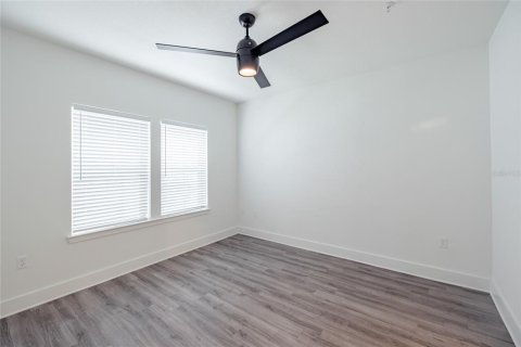 Apartamento en alquiler en Sarasota, Florida, 1 dormitorio, 93.37 m2 № 1551759 - foto 18