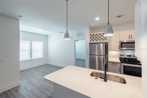 Apartamento en alquiler en Sarasota, Florida, 1 dormitorio, 93.37 m2 № 1551759 - foto 5