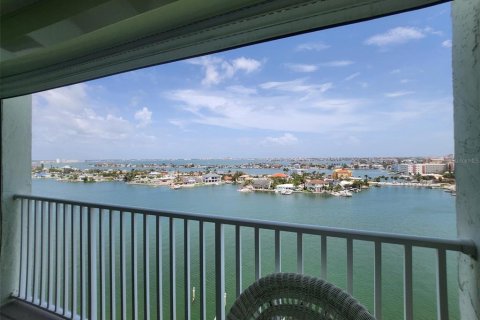 Copropriété à vendre à Saint Pete Beach, Floride: 2 chambres, 126.81 m2 № 1786729 - photo 4