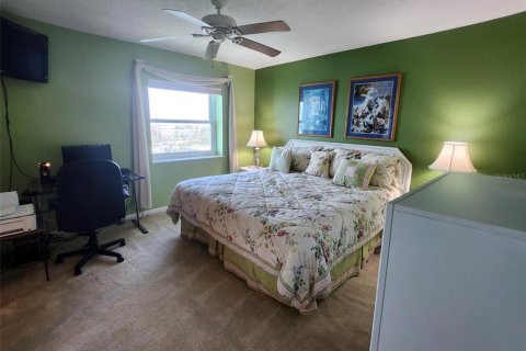 Copropriété à vendre à Saint Pete Beach, Floride: 2 chambres, 126.81 m2 № 1786729 - photo 18
